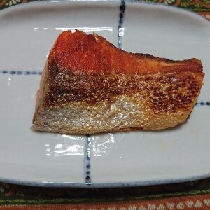 フライパンで簡単★鮭の焼き方